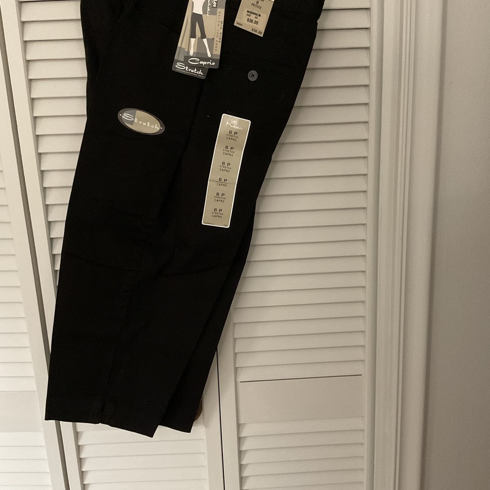 Lee Black capris